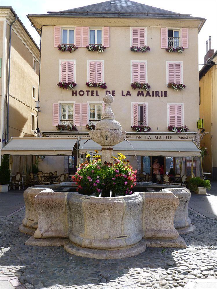 Logis - Hotel De La Mairie Embrun Exterior foto