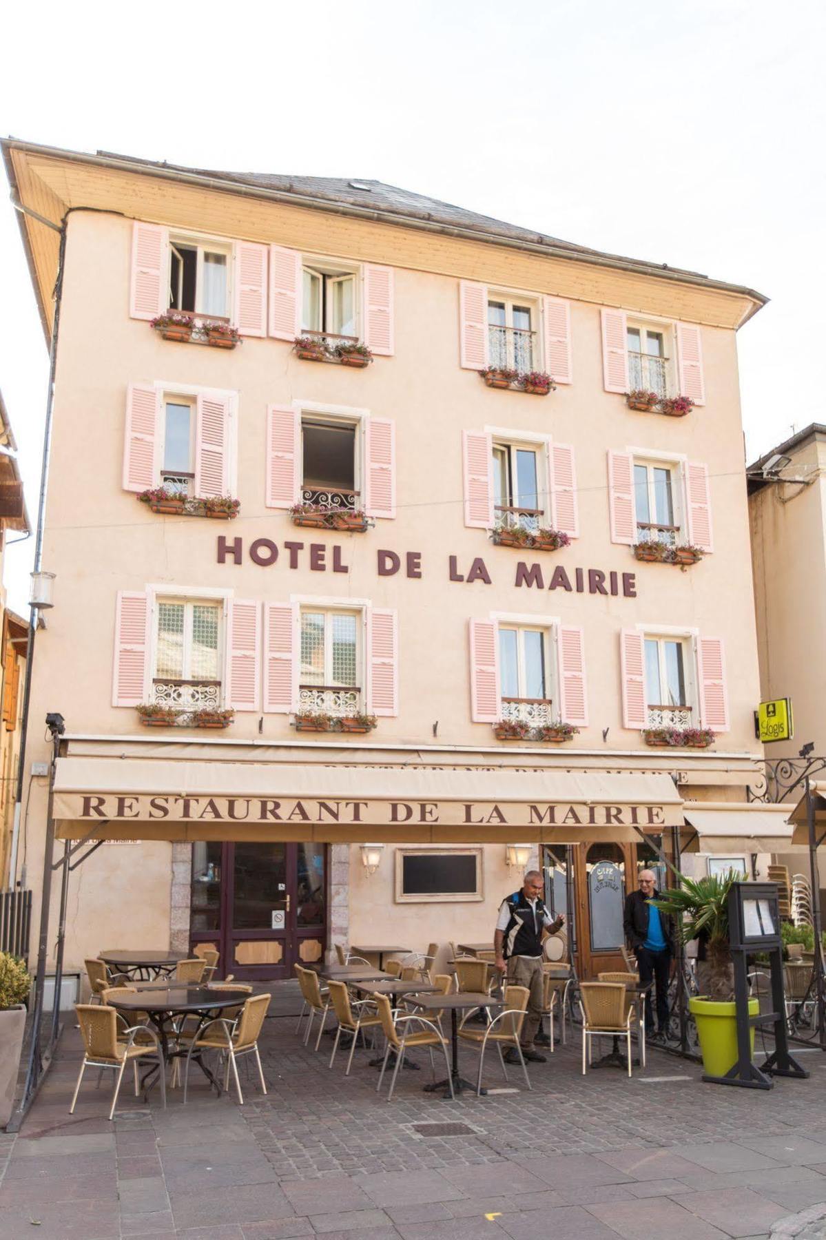 Logis - Hotel De La Mairie Embrun Exterior foto